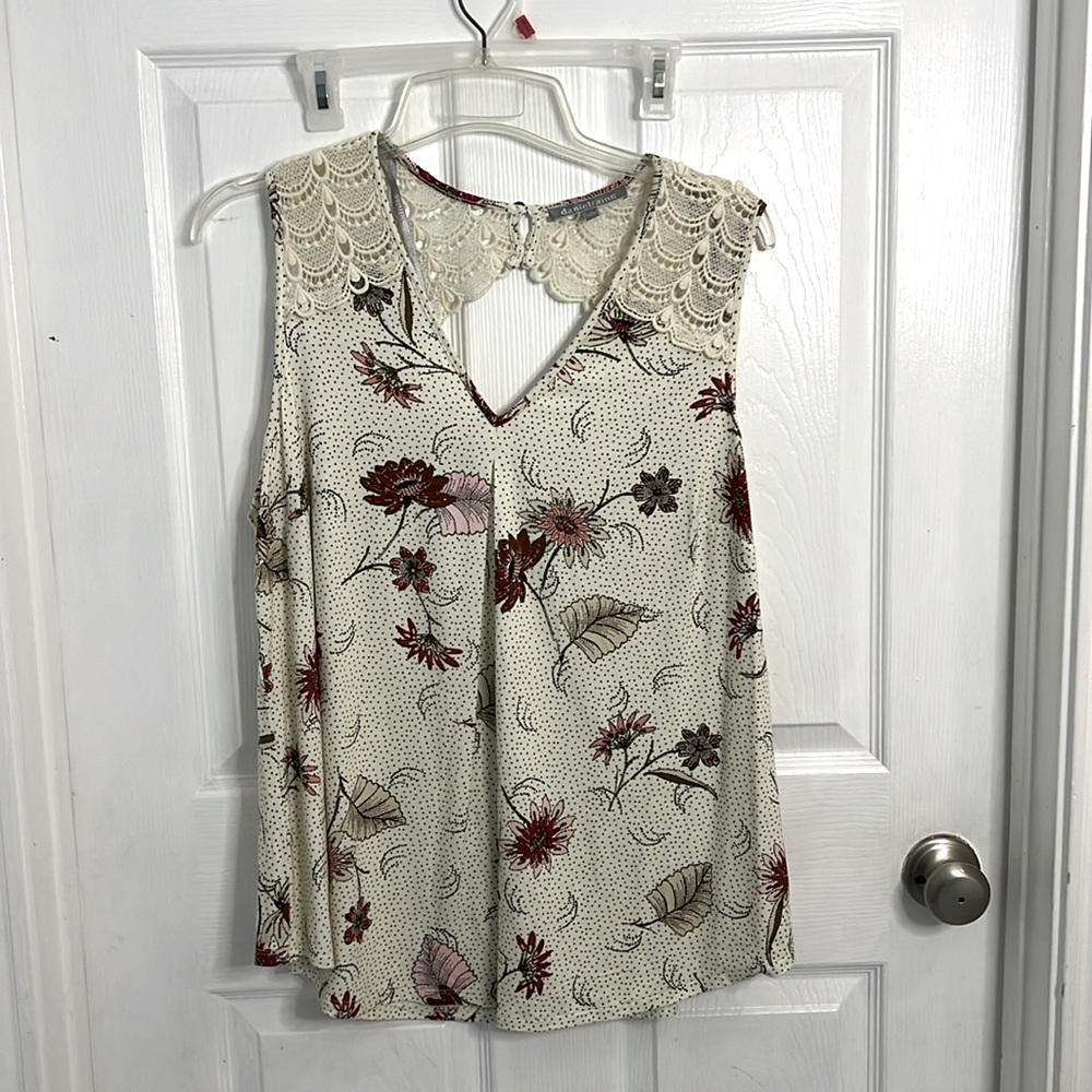 Detailed knit top from office to happy hour!